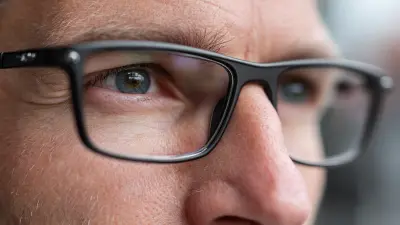 7 Ways Grey Transition Lenses Enhance Vision: Uncover the Science Behind Light Adaptation